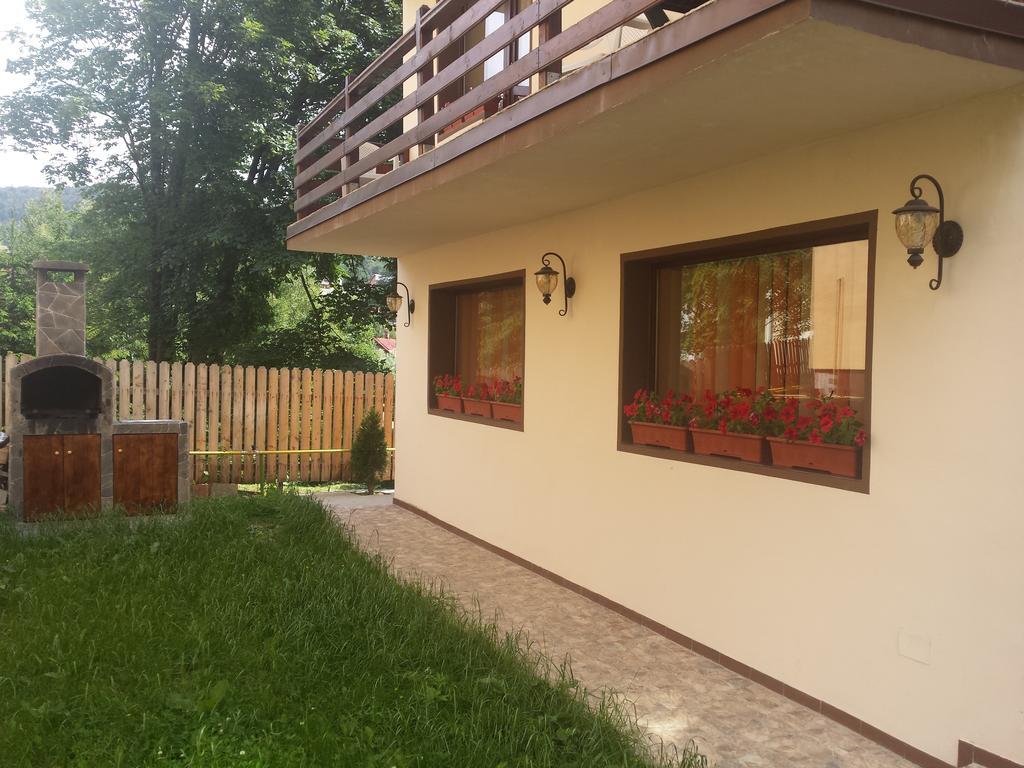 Casa Montana Buşteni Cameră foto